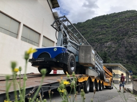 Semovente motorizzato radiocomandato - OVERSKY SA - GRU A TORRE